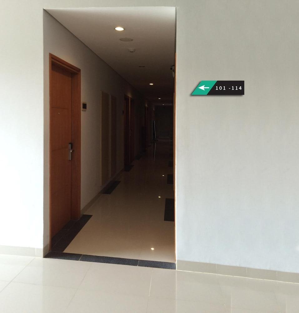 Zizz Convention Hotel Denpasar Exteriör bild
